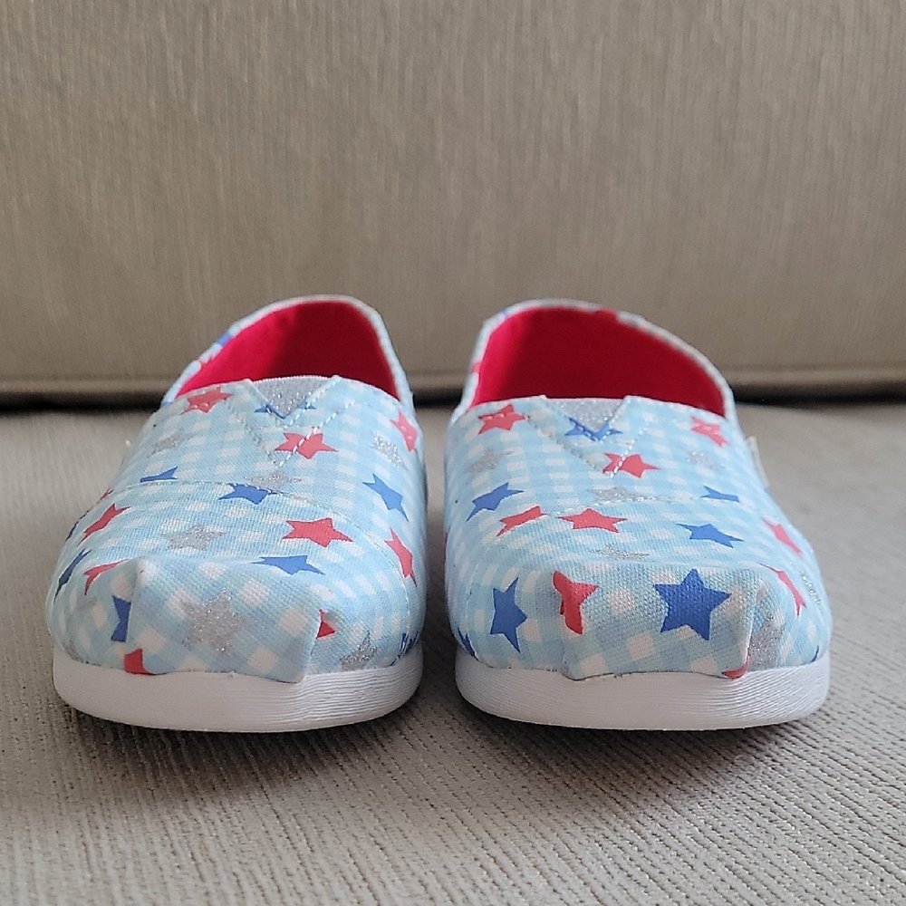 TOMS Kids' Star Print Shoes - Blue and Red new - Picture 2 of 5